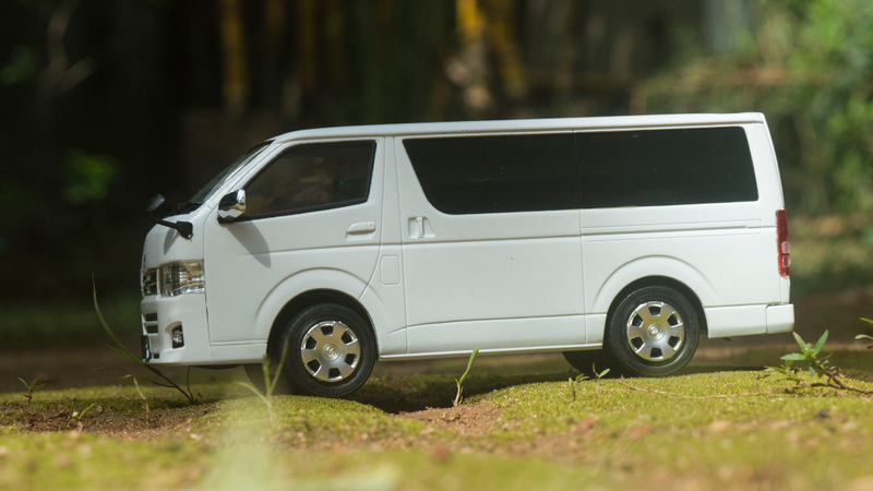 Illustration for article titled Super Saturday - Aoshima Toyota Hiace